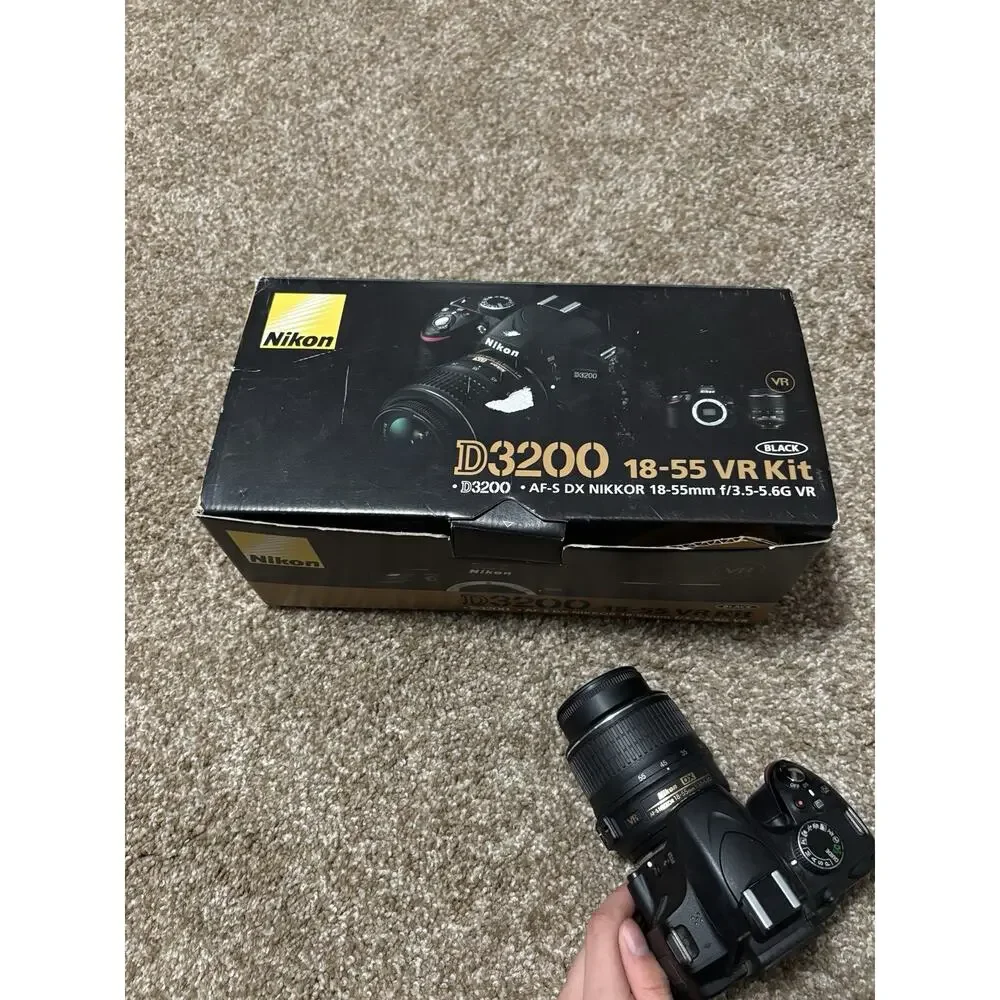 Nikon D3200 Digital Camera With Lens And Box